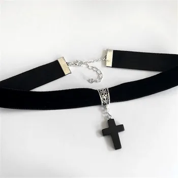 Melna Samta sānslīdi kaklasaite ar Krusta Dabīgā akmens Kristāla Gothic Grunge Juvelierizstrādājumu Modes Jēzus kulons ir 2021. jaunā sieviešu dāvana
